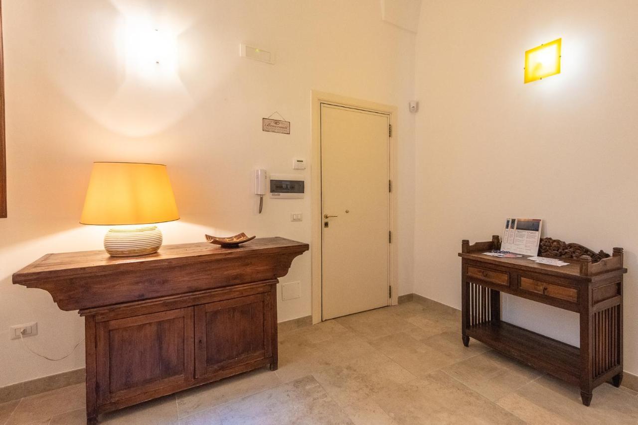 Rubichi 6 - Old Town Apartment Sit Лечче Экстерьер фото