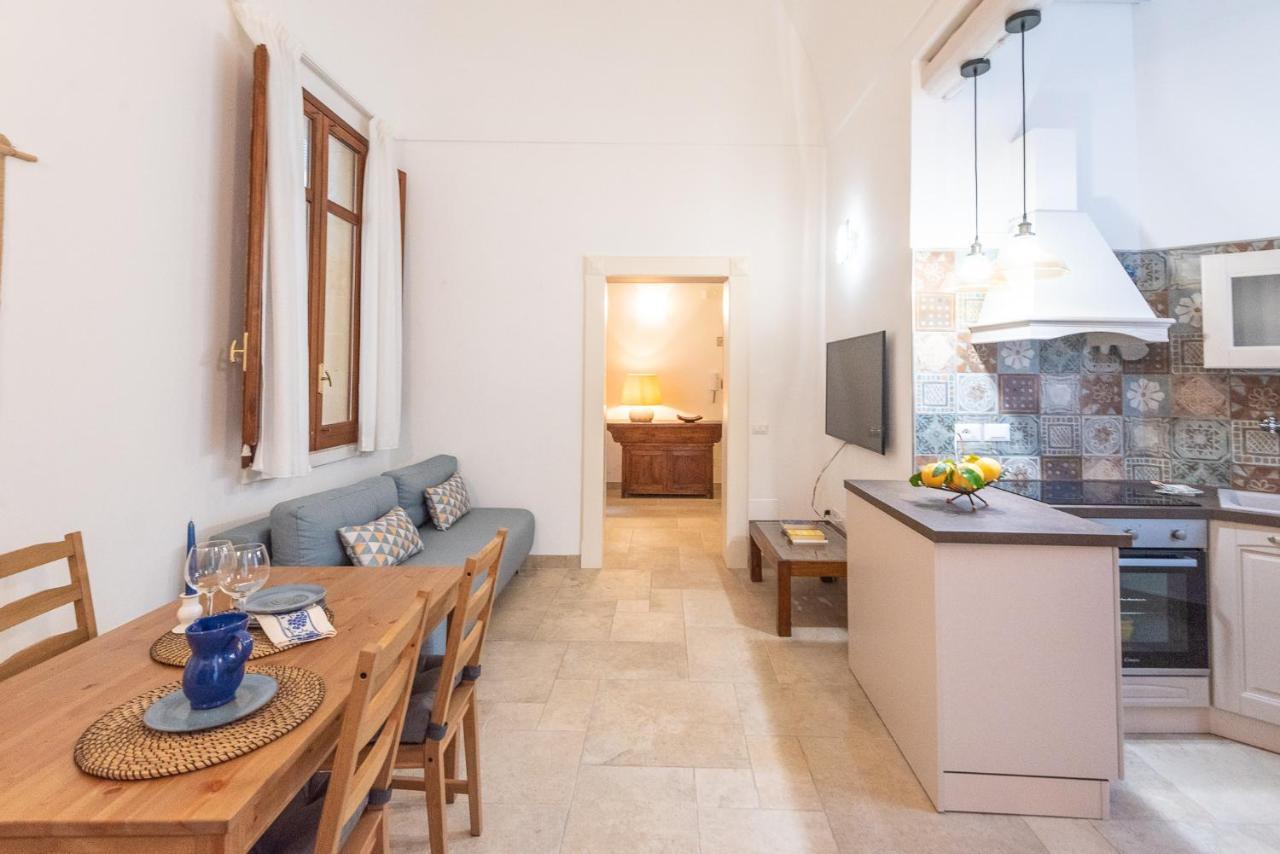 Rubichi 6 - Old Town Apartment Sit Лечче Экстерьер фото