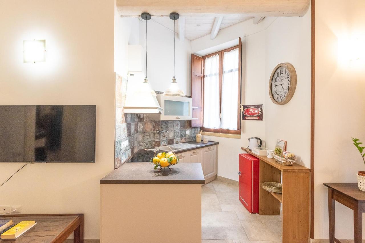 Rubichi 6 - Old Town Apartment Sit Лечче Экстерьер фото