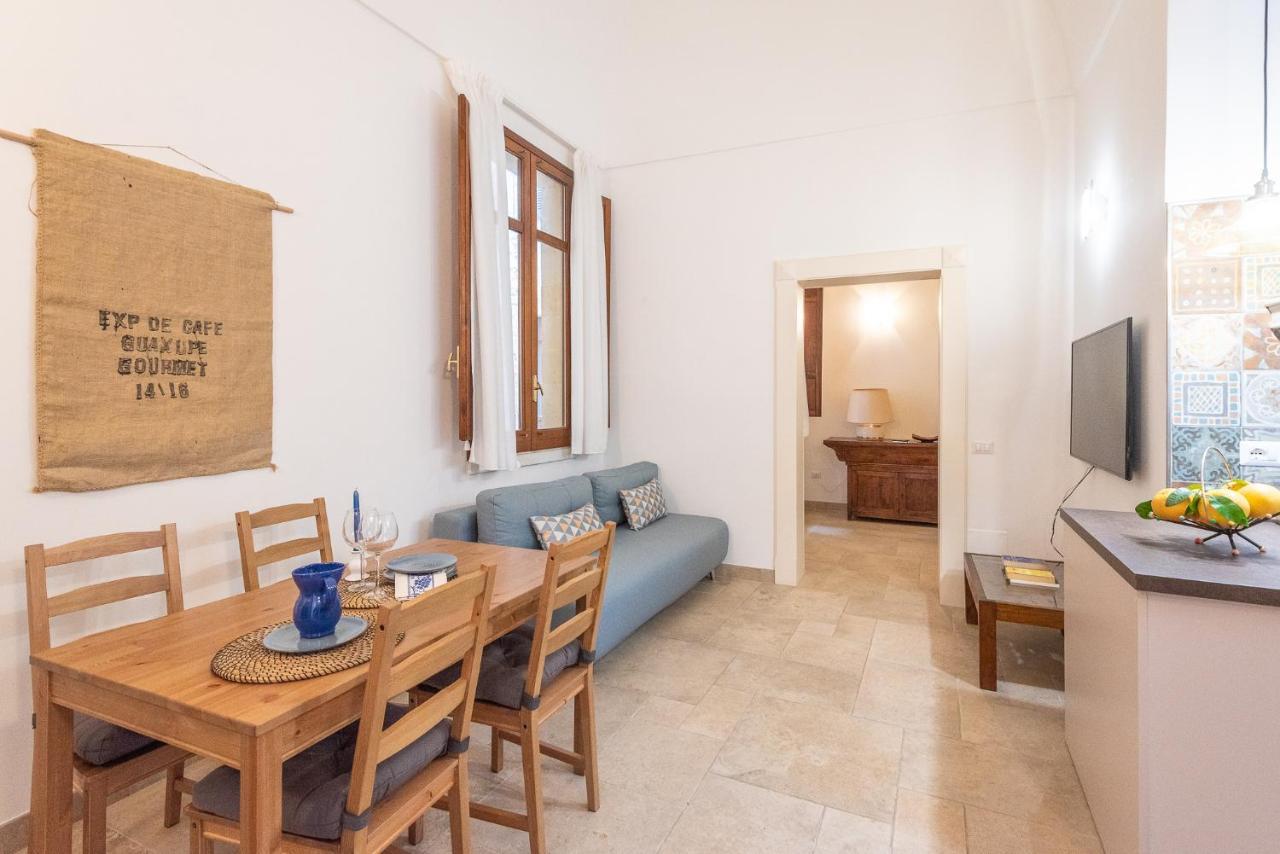 Rubichi 6 - Old Town Apartment Sit Лечче Экстерьер фото
